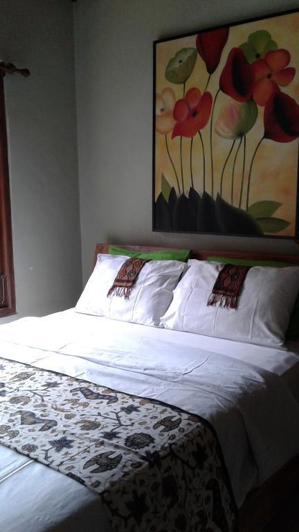 Homestay Nayas House *